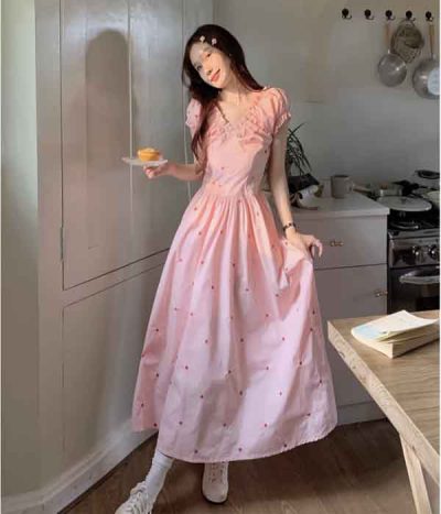 Váy suông chữ A họa tiết chấm bi